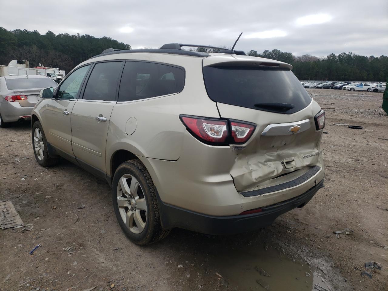 Photo 3 from auction – 2016 CHEVROLET TRAVERSE L with VIN 1GNKRGKD1GJ317059