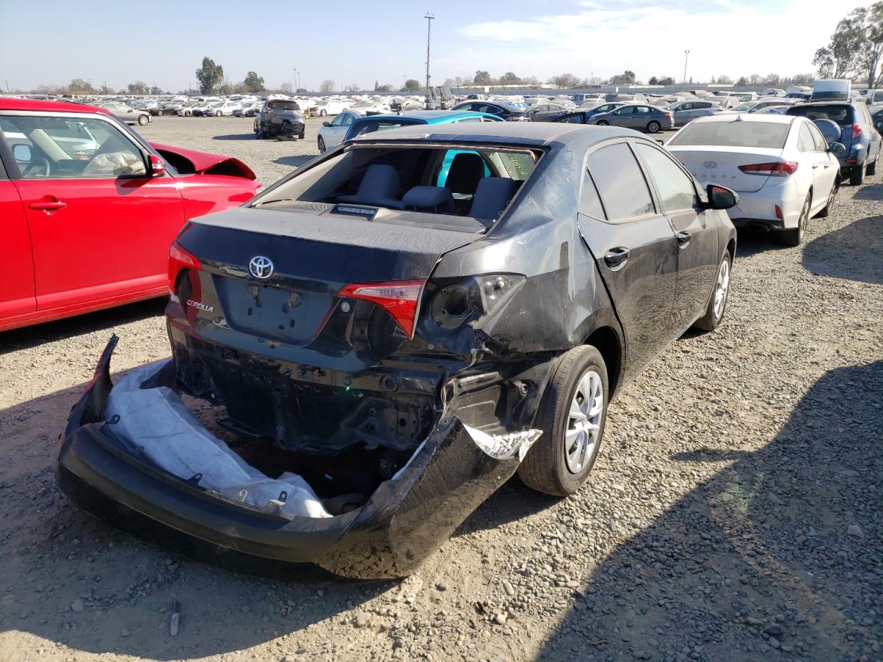 Photo 4 from auction – 2018 TOYOTA COROLLA L with VIN 2T1BURHE8JC010221
