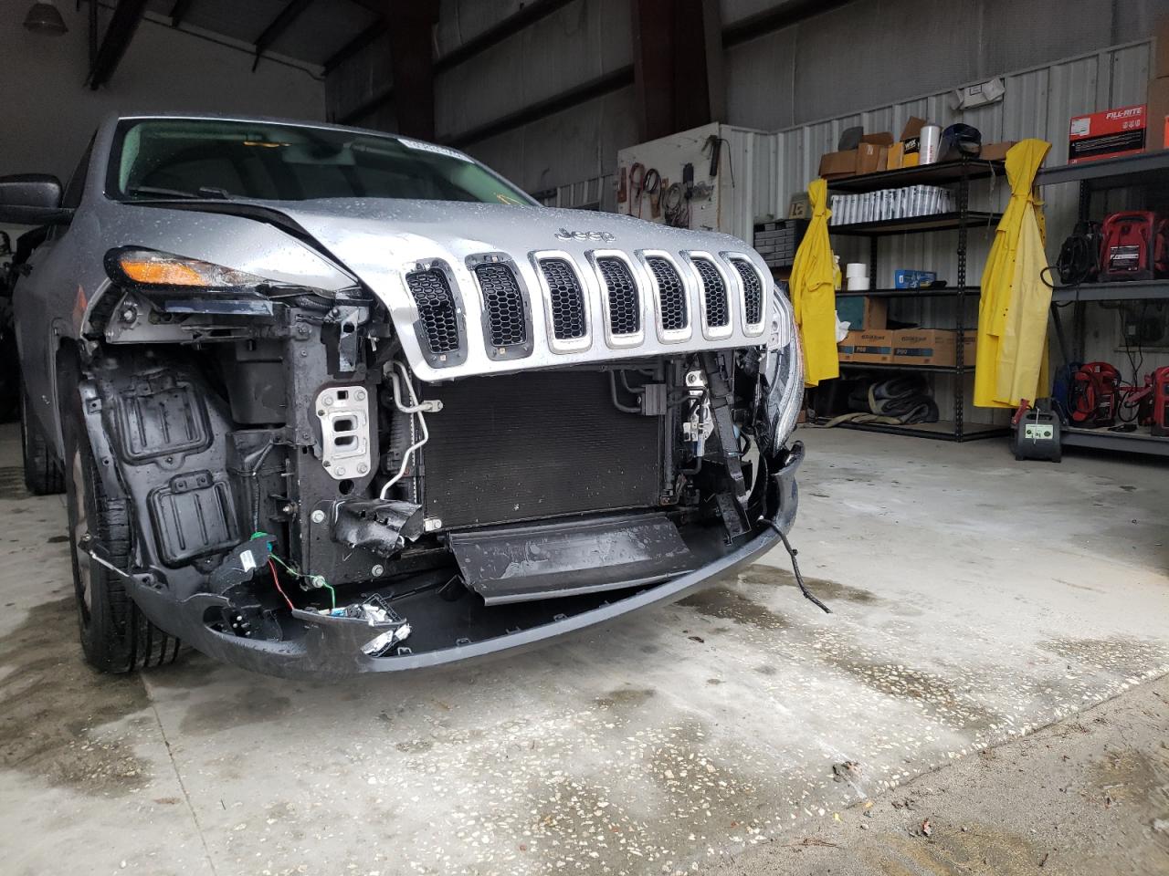 Photo 9 from auction – 2014 JEEP CHEROKEE S with VIN 1C4PJMABXEW190705