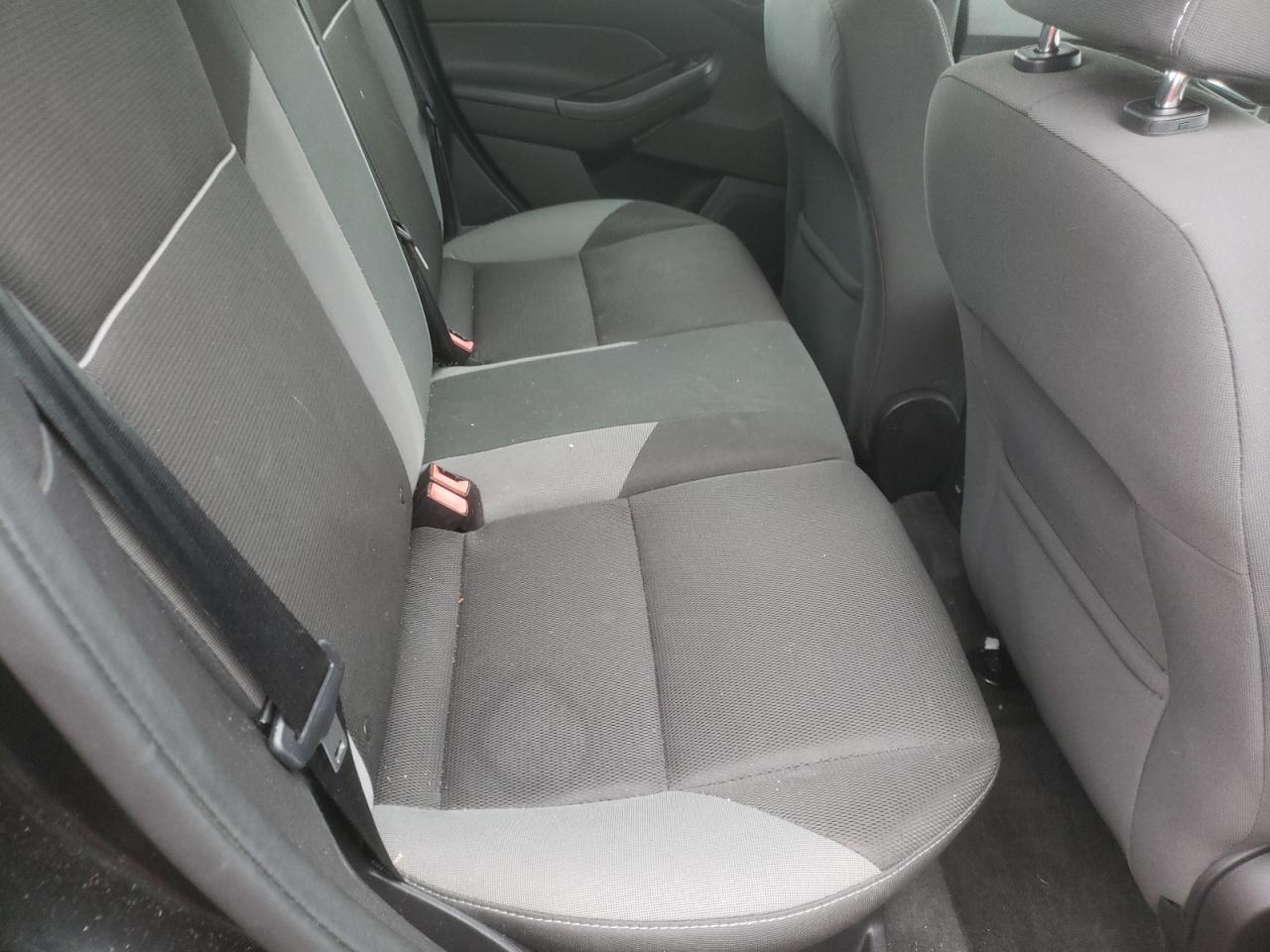 Photo 6 from auction – 2013 FORD FOCUS SE with VIN 1FADP3K24DL338640