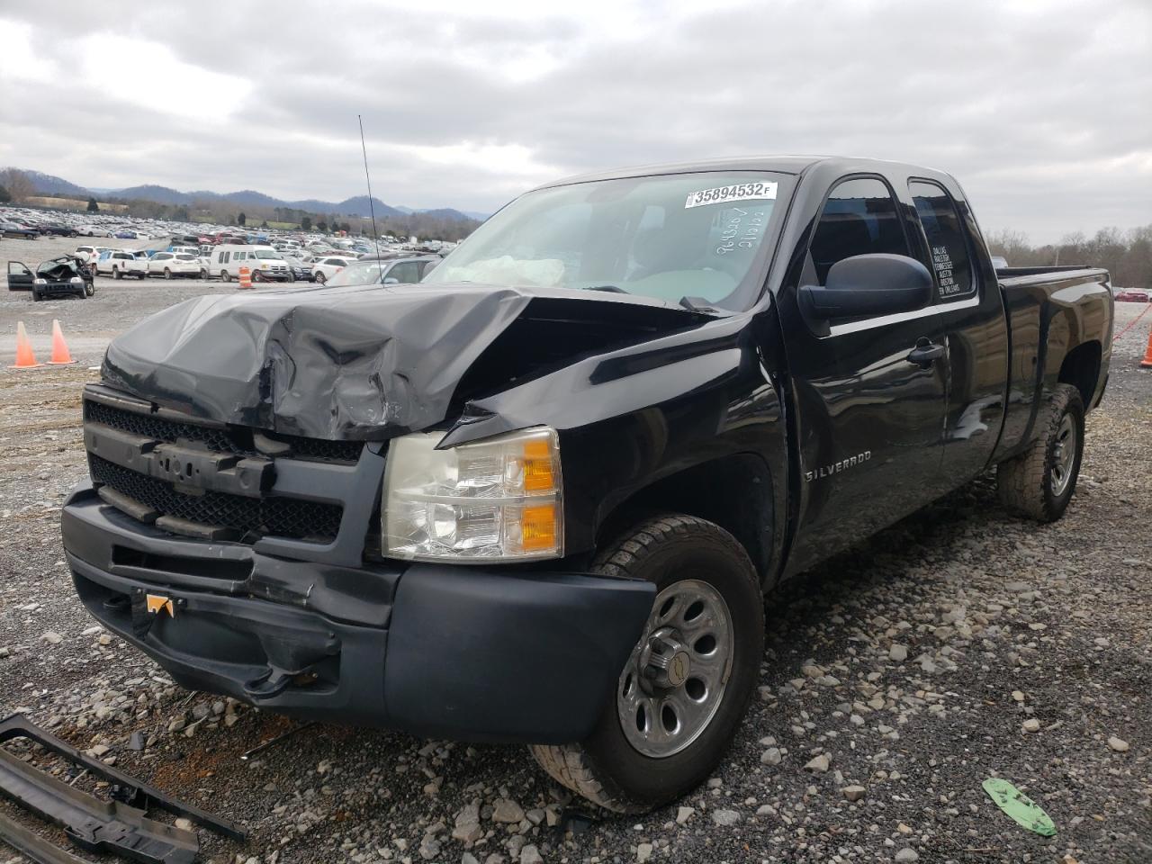 CHEVROLET SILVERADO 2011 with VIN 1GCRKPEA4BZ415669 - Photo from auction