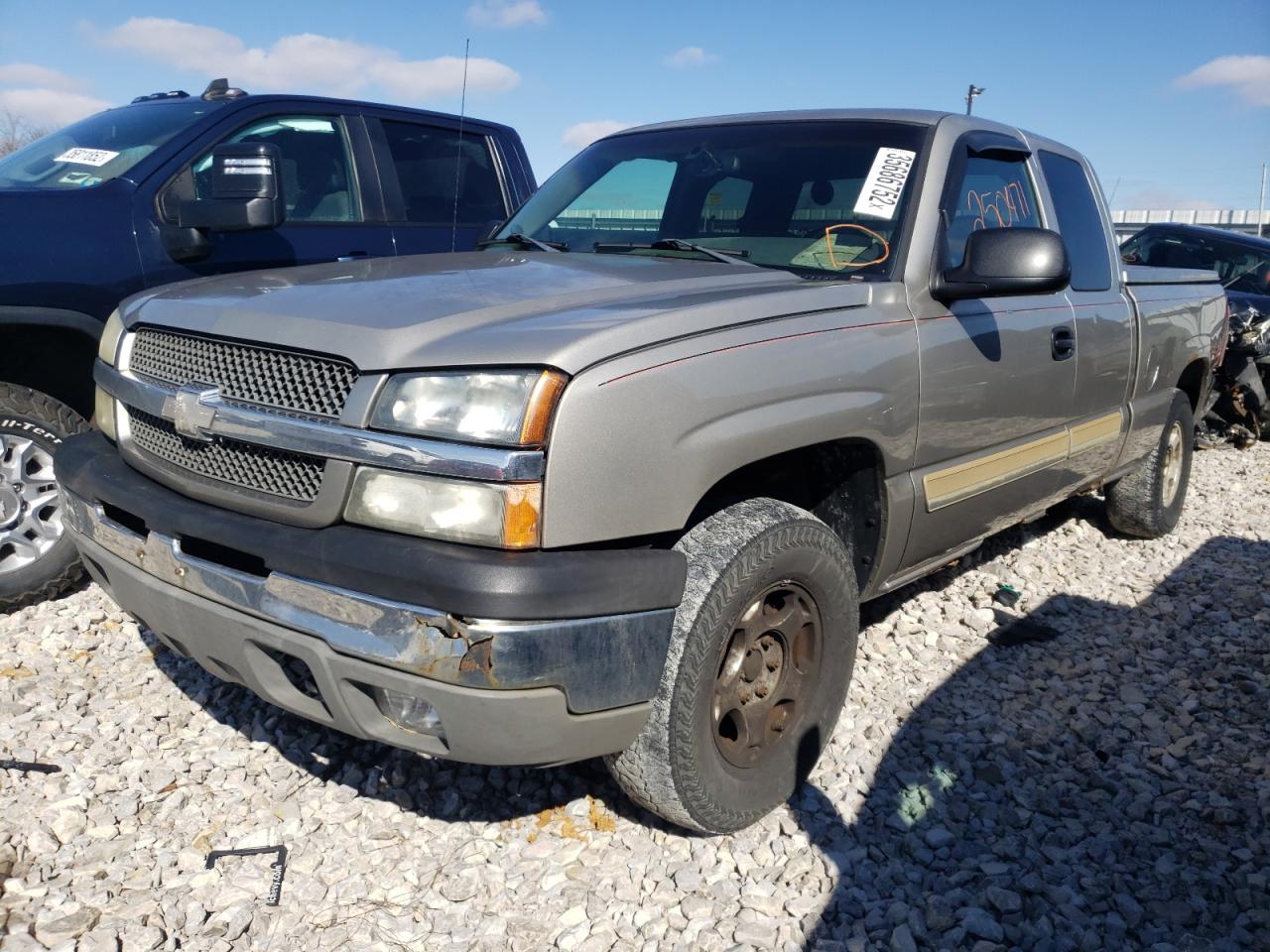 Photo 2 from auction – 2003 CHEVROLET SILVERADO with VIN 2GCEK19T031255193