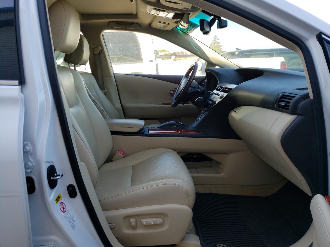 Photo 5 from auction – 2010 LEXUS RX 450 with VIN JTJBC1BA7A2401110