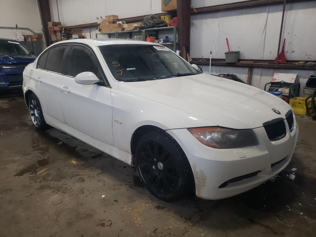 BMW 328 XI 2007 with VIN WBAVC93567KZ71444 - Photo from auction