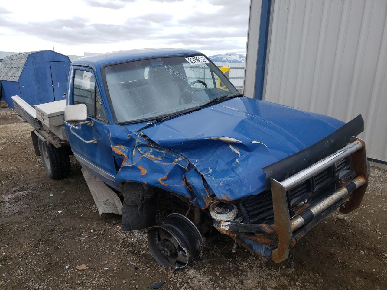 TOYOTA PICKUP RN4 1981 with VIN JT4RN48D8B0012567 - Photo from auction