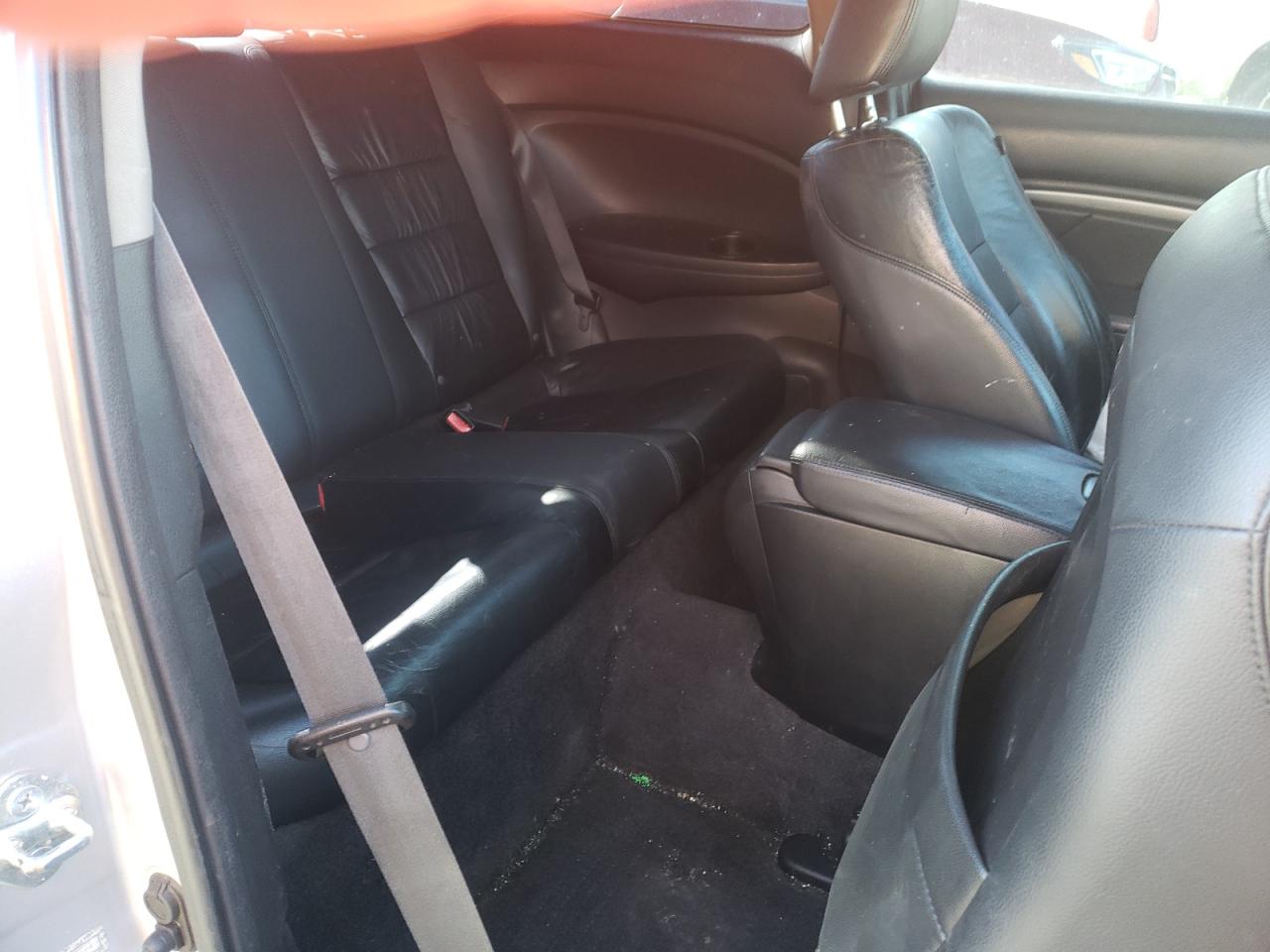 Photo 6 from auction – 2011 HONDA ACCORD EXL with VIN 1HGCS2B83BA000711