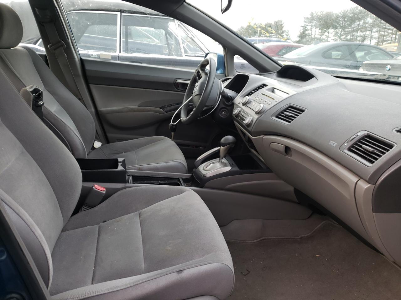 Photo 5 from auction – 2008 HONDA CIVIC LX with VIN 2HGFA165X8H511708