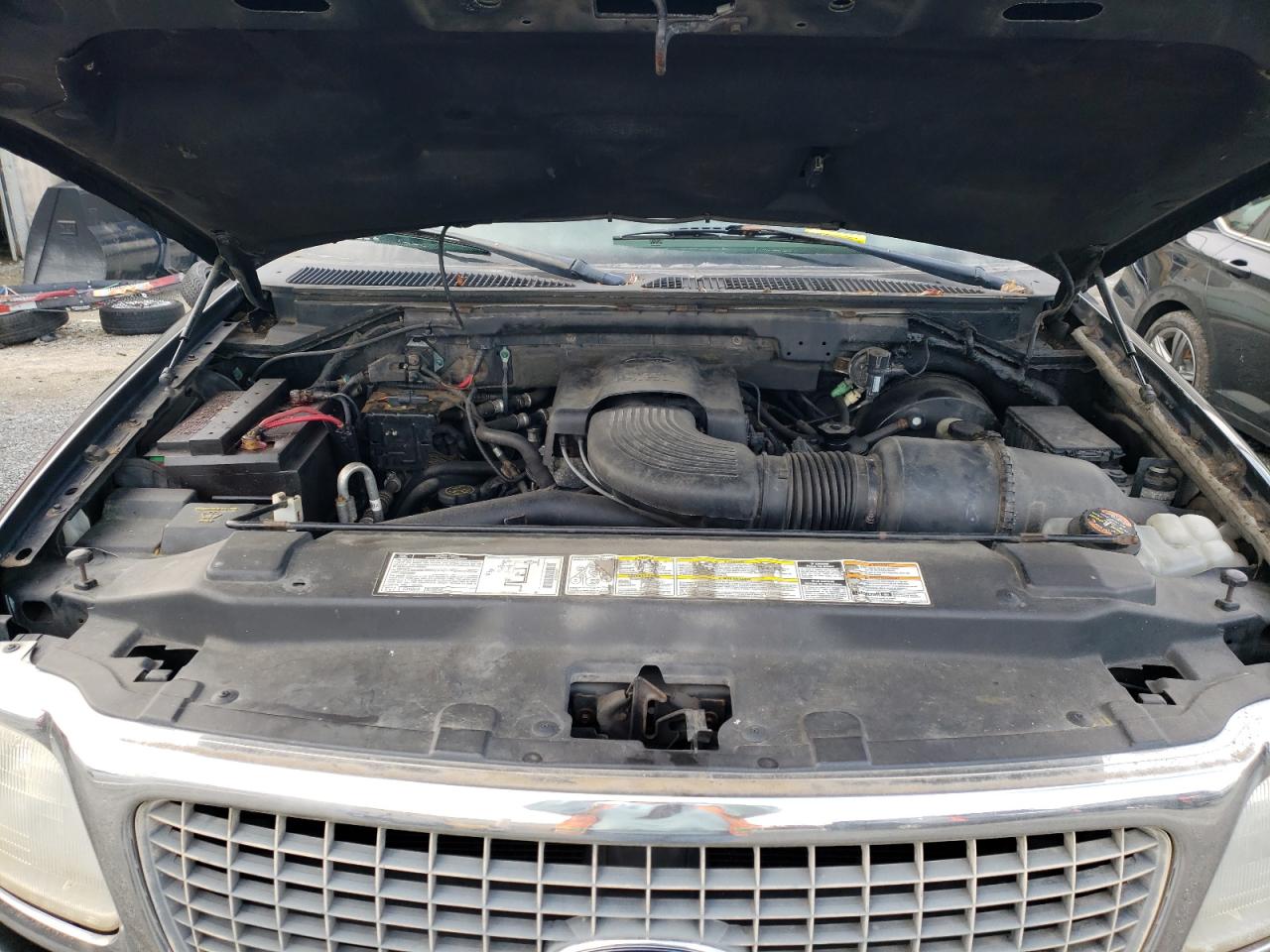 Photo 9 from auction – 2000 FORD EXPEDITION with VIN 1FMRU1564YLB15852