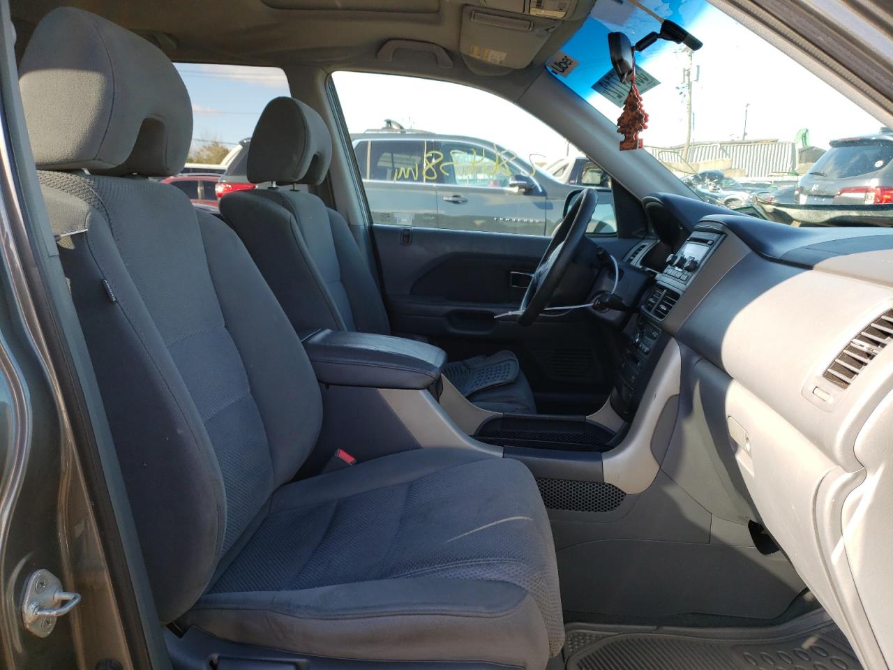 Photo 5 from auction – 2008 HONDA PILOT SE with VIN 5FNYF18358B012809