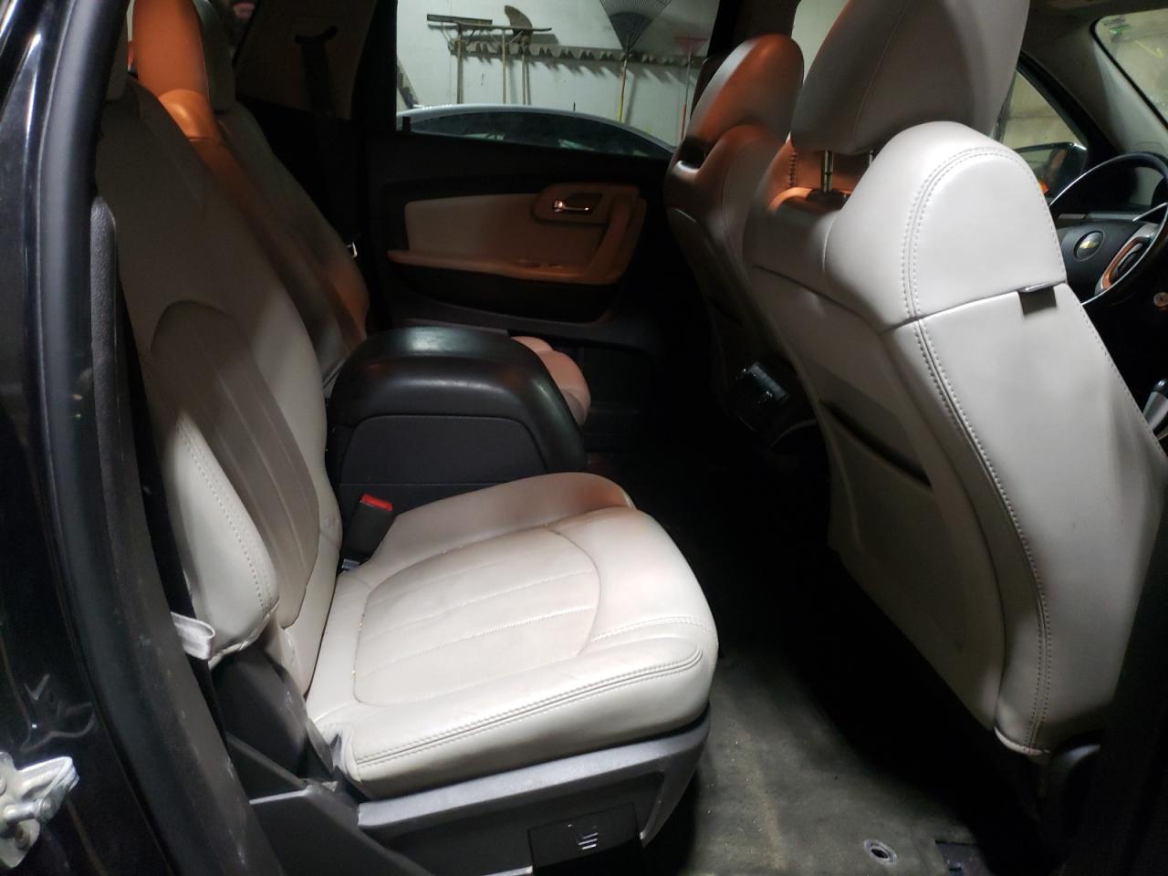 Photo 6 from auction – 2012 CHEVROLET TRAVERSE L with VIN 1GNKVLED9CJ250298