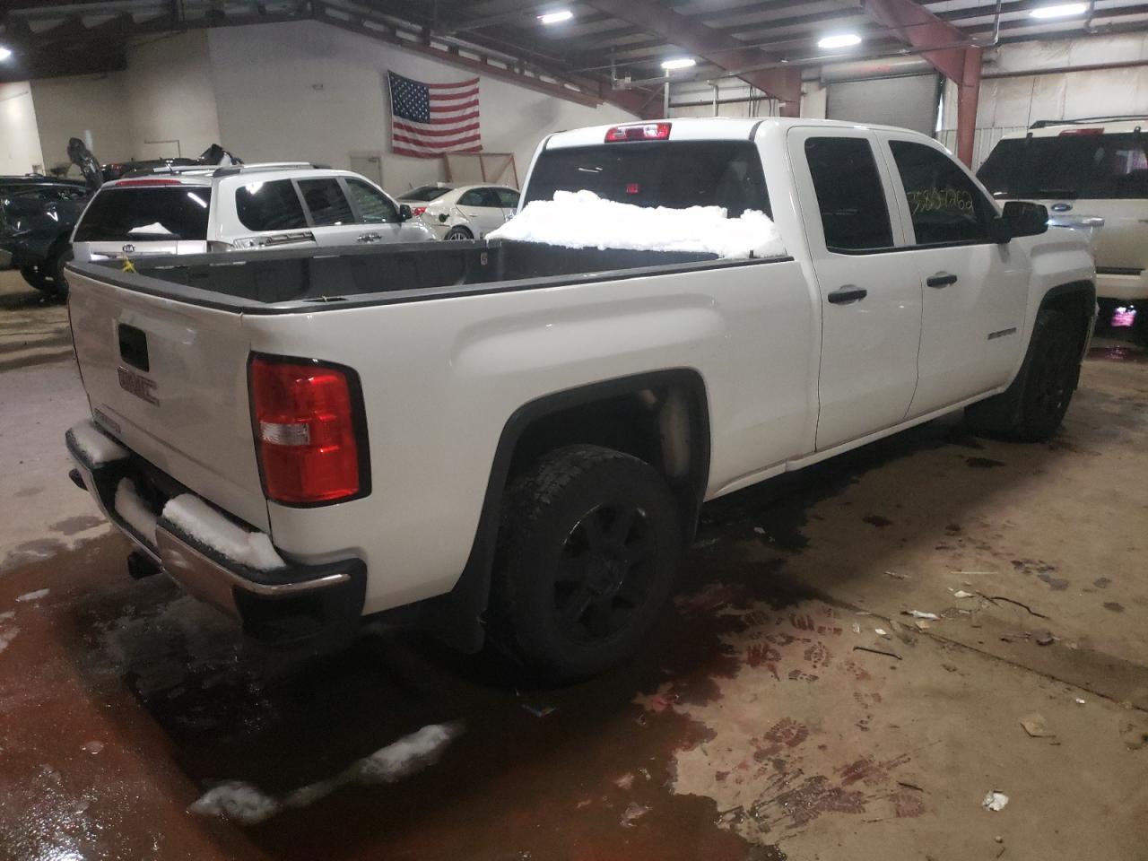 Photo 4 from auction – 2015 GMC SIERRA C15 with VIN 1GTR1TEC9FZ302335