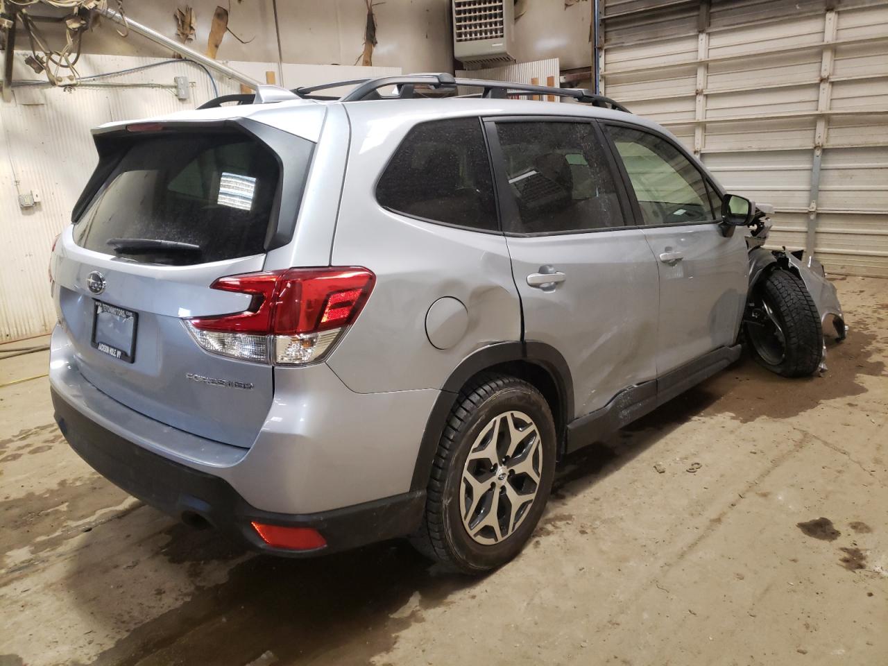 Photo 4 from auction – 2022 SUBARU FORESTER P with VIN JF2SKADC7NH404226