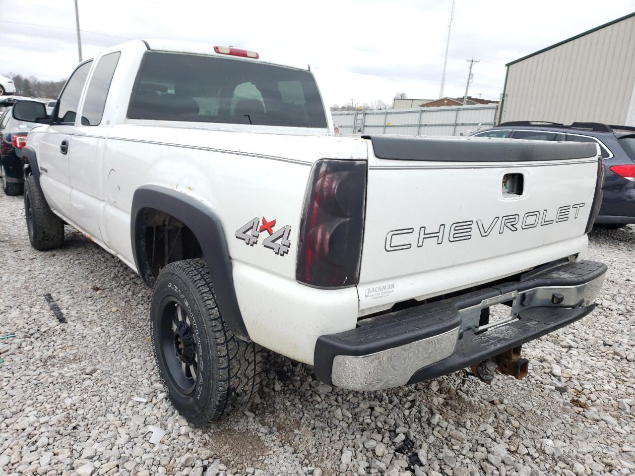 Photo 3 from auction – 2004 CHEVROLET SILVERADO with VIN 1GCHK29U14E228404