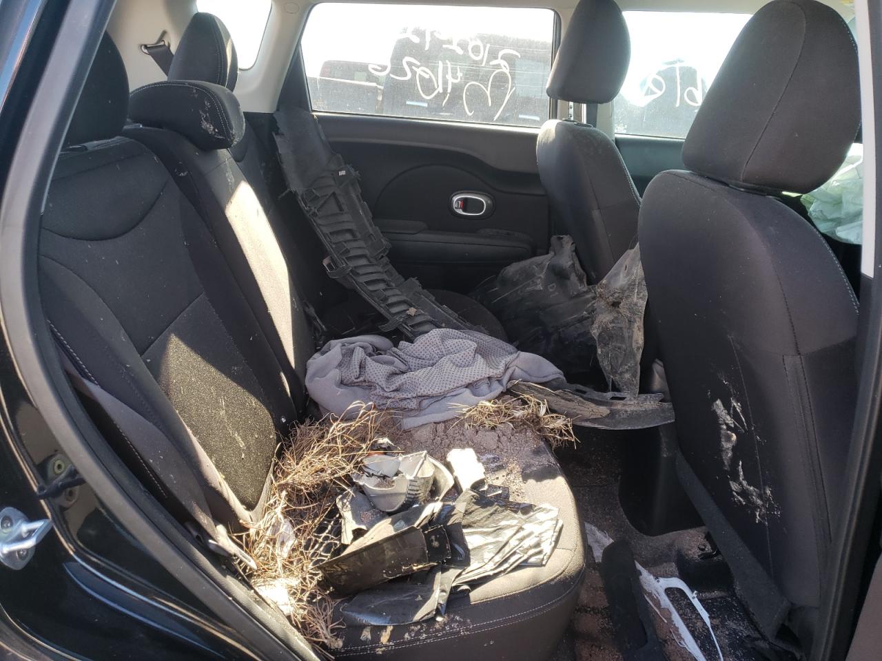 Photo 6 from auction – 2016 KIA SOUL with VIN KNDJN2A21G7328093