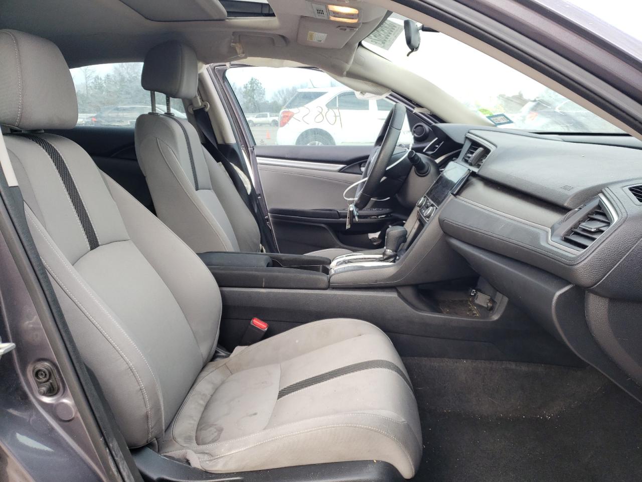 Photo 5 from auction – 2016 HONDA CIVIC EX with VIN 19XFC1F35GE044473