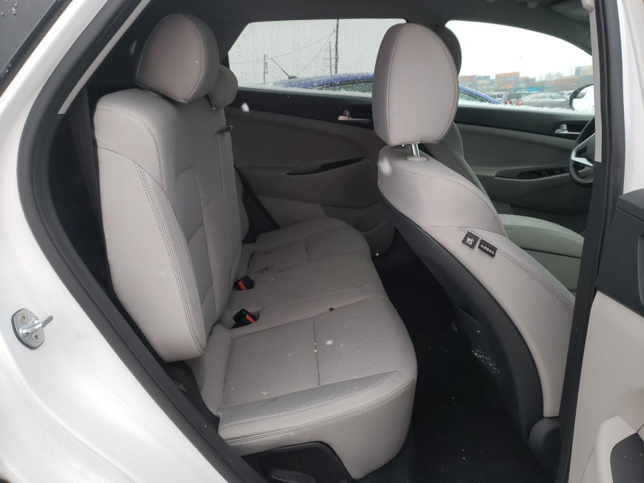 Photo 6 from auction – 2019 HYUNDAI TUCSON SE with VIN KM8J2CA49KU056740
