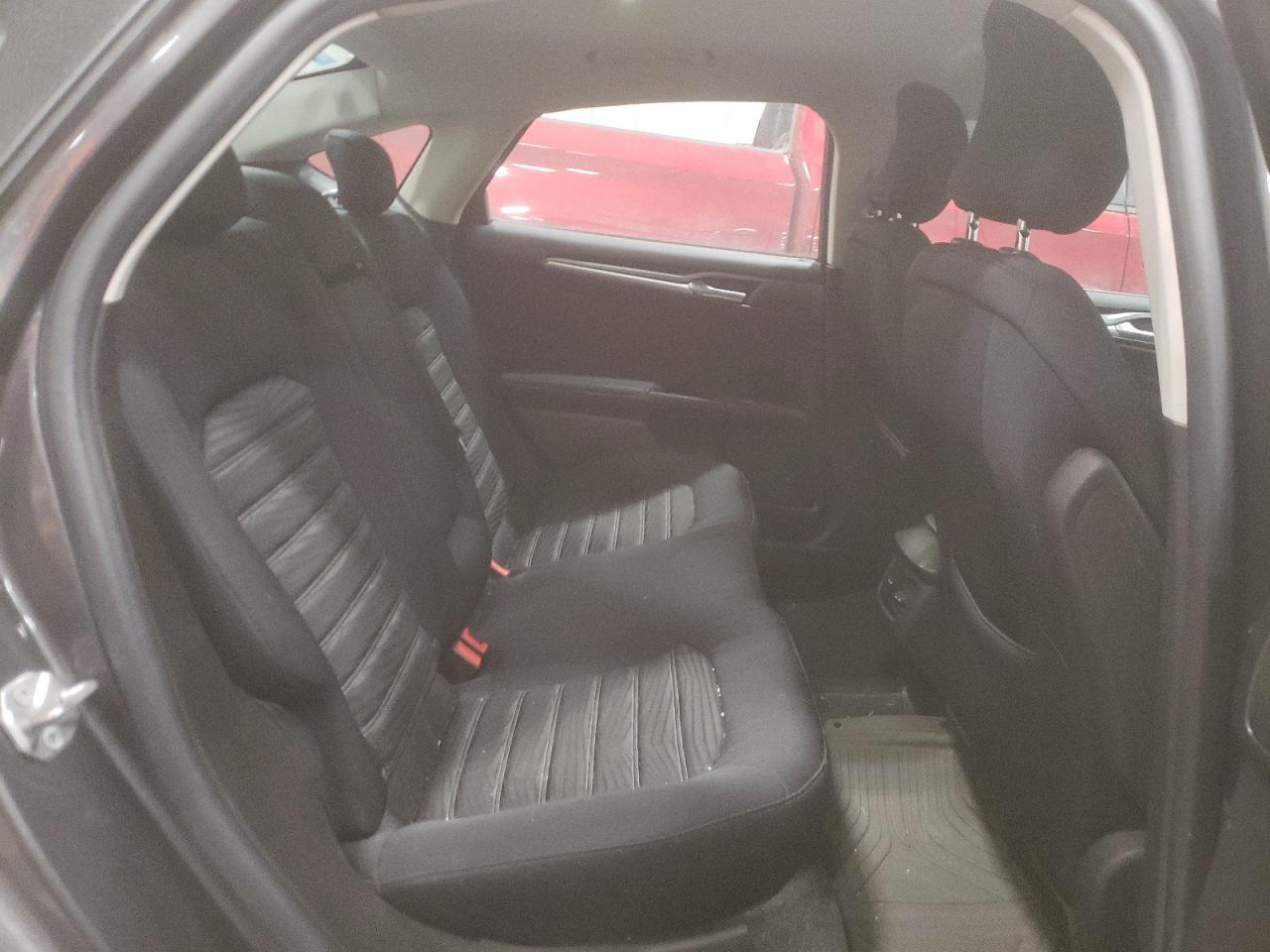 Photo 6 from auction – 2016 FORD FUSION SE with VIN 3FA6P0HD7GR216683