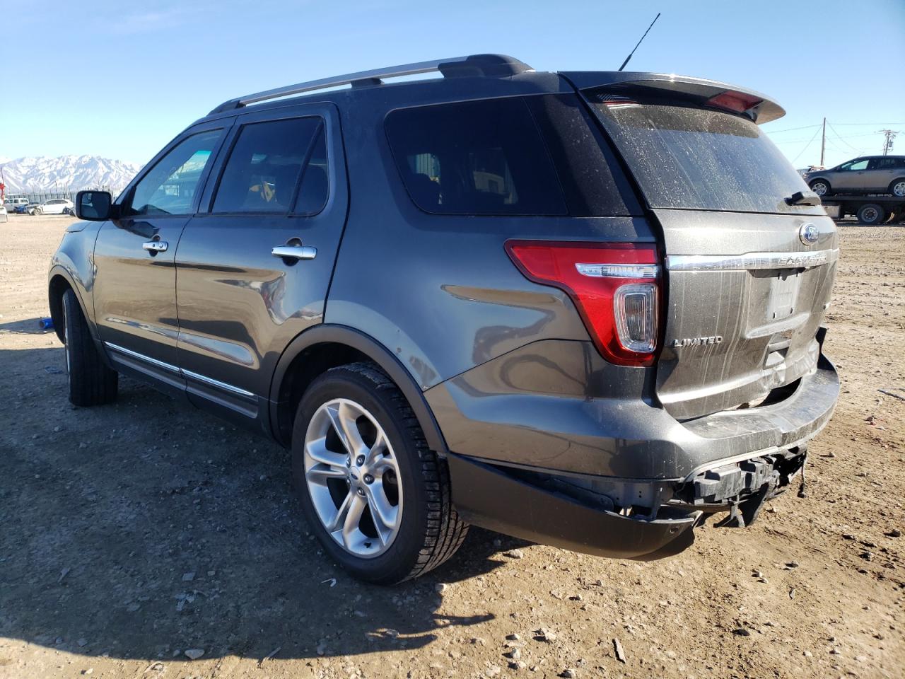 Photo 3 from auction – 2015 FORD EXPLORER L with VIN 1FM5K8F8XFGA35068