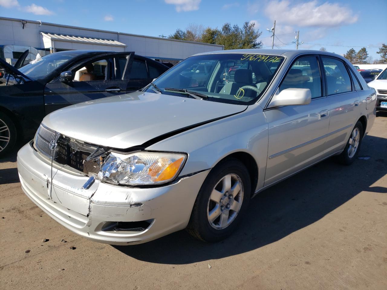 Photo 2 from auction – 2000 TOYOTA AVALON XL with VIN 4T1BF28B2YU007556