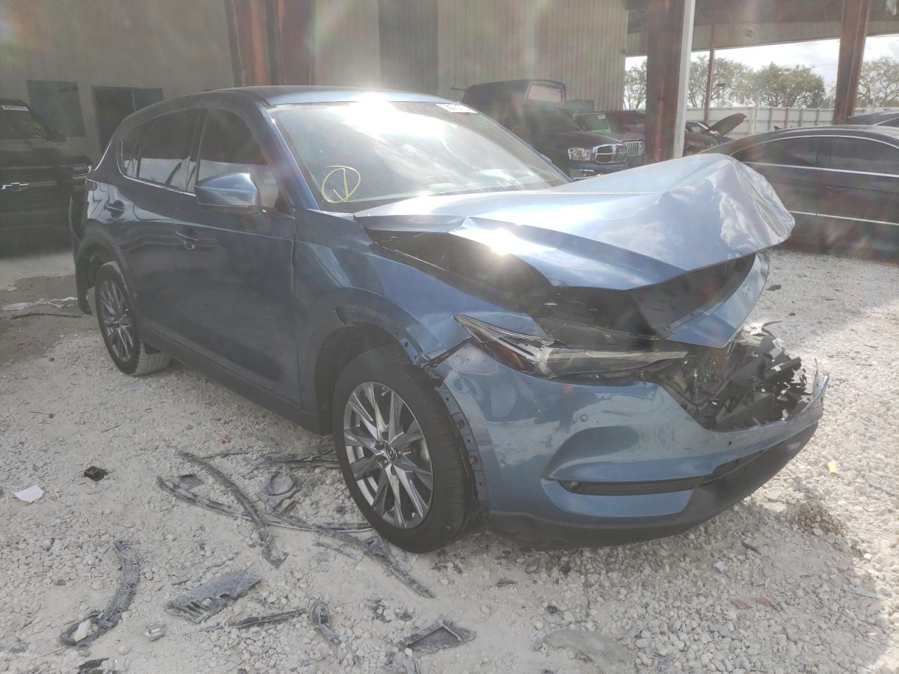 MAZDA CX-5 SIGNA 2019 with VIN JM3KFBEYXK0509220 - Photo from auction