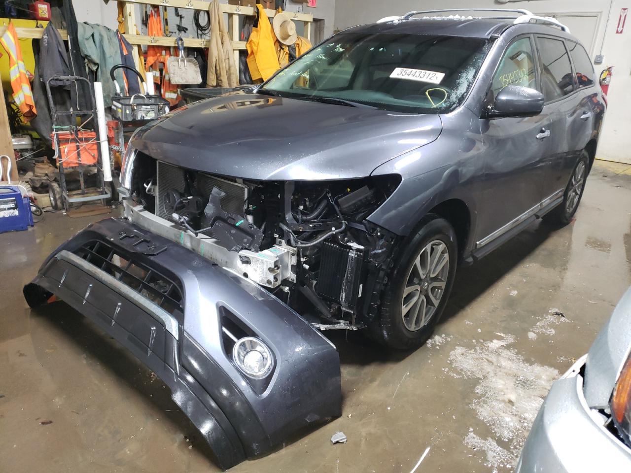Photo 2 from auction – 2013 NISSAN PATHFINDER with VIN 5N1AR2MN5DC663818