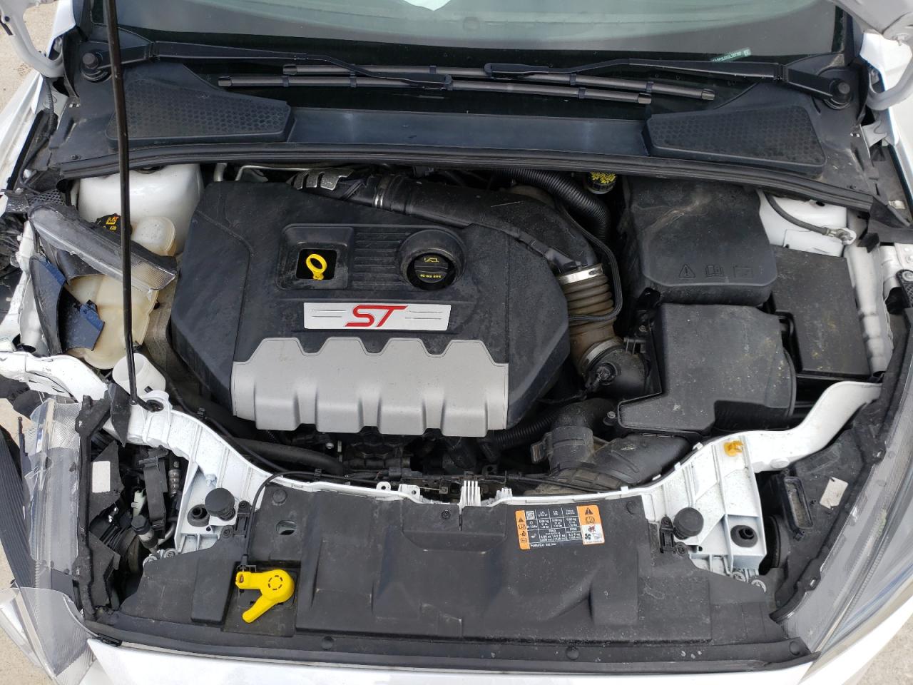 Photo 7 from auction – 2016 FORD FOCUS ST with VIN 1FADP3L9XGL382707
