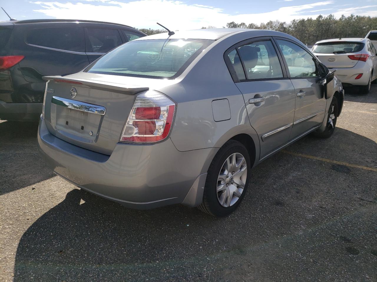 Photo 4 from auction – 2012 NISSAN UK with VIN 3N1AB6AP4CL733255