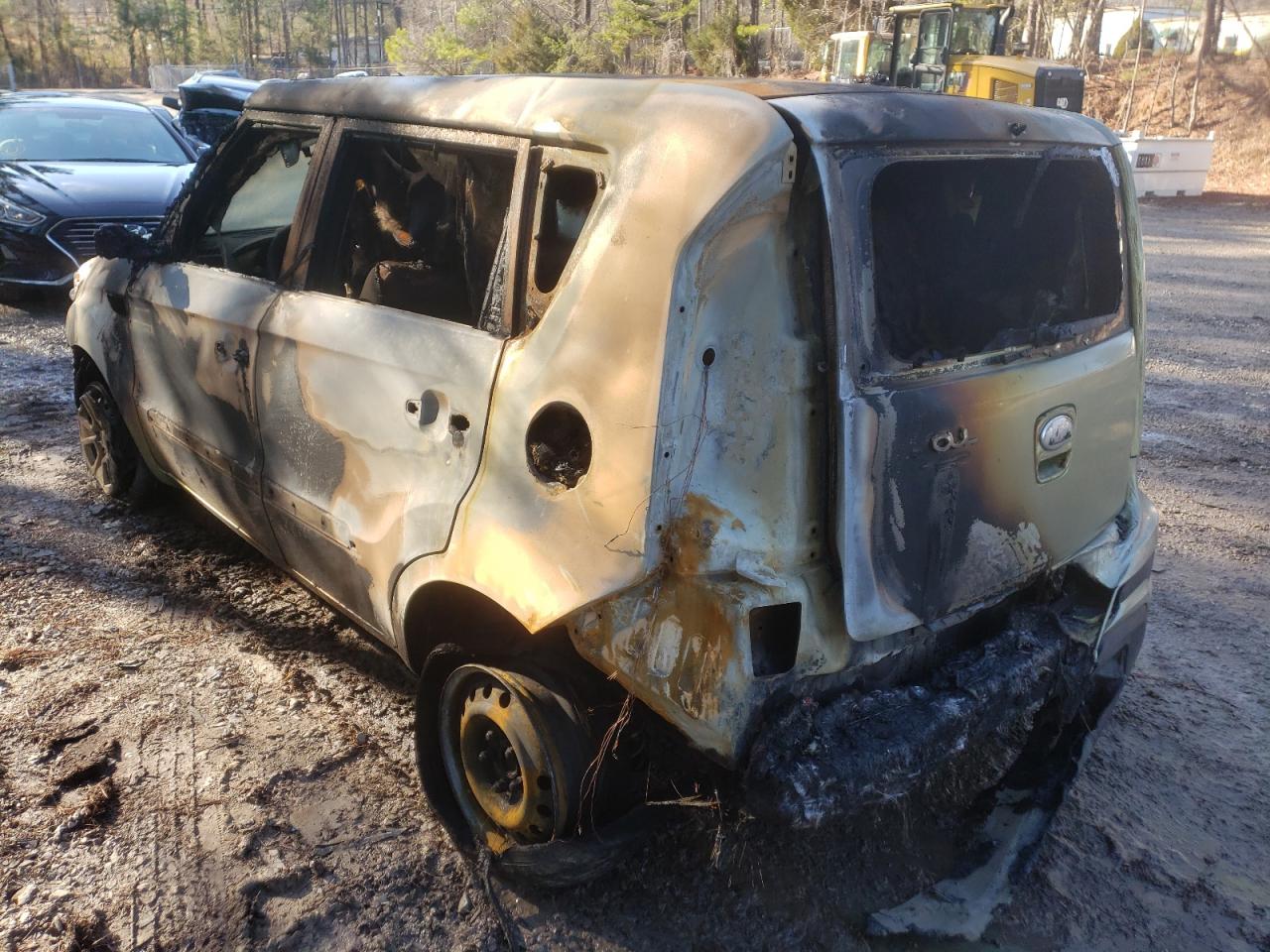 Photo 3 from auction – 2013 KIA SOUL with VIN KNDJT2A56D7633343