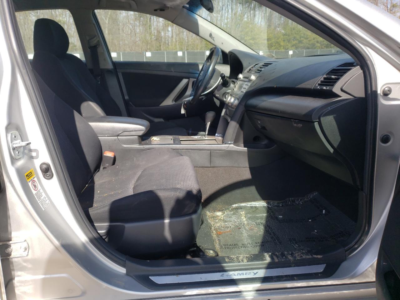 Photo 5 from auction – 2010 TOYOTA CAMRY BASE with VIN 4T1BF3EK7AU502822
