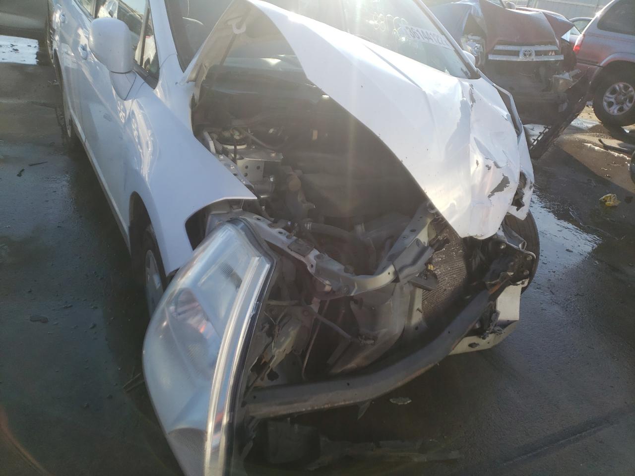 Photo 9 from auction – 2010 NISSAN VERSA S with VIN 3N1BC1AP4AL433037