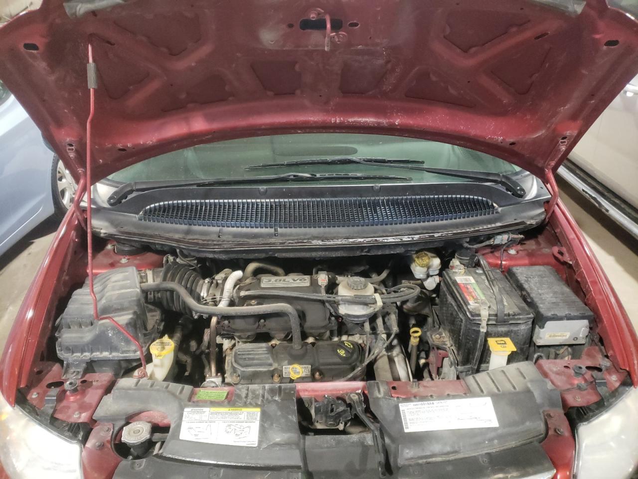 Photo 7 from auction – 2007 CHRYSLER TOWN & COU with VIN 2A4GP54L47R243218