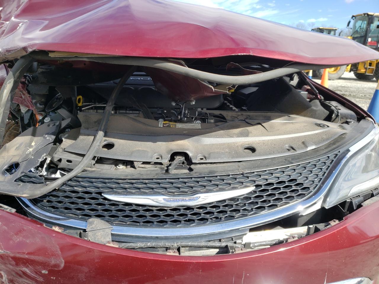 Photo 7 from auction – 2017 CHRYSLER 200 LIMITE with VIN 1C3CCCABXHN510011