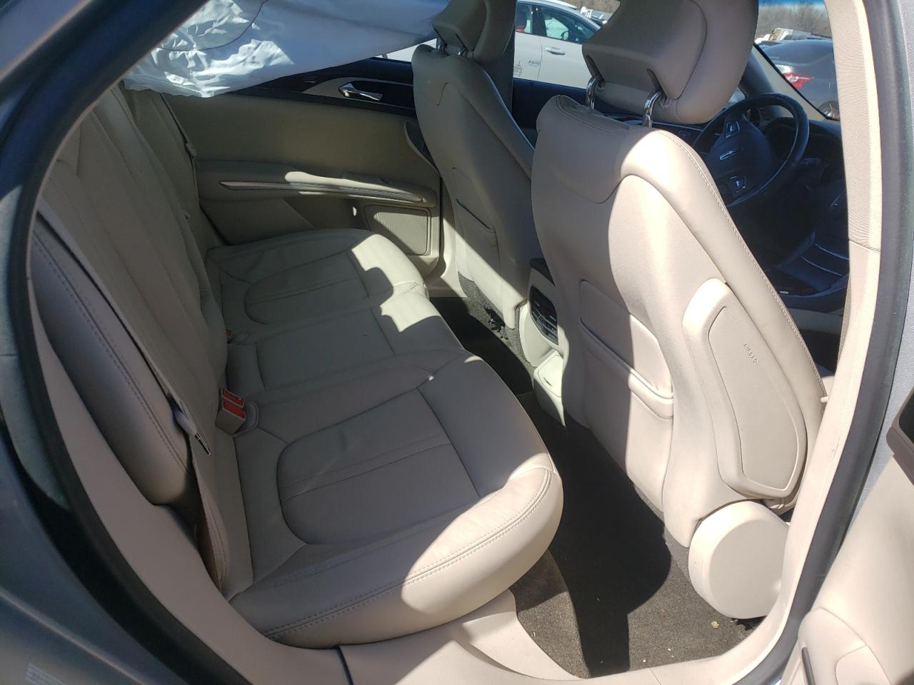 Photo 6 from auction – 2016 LINCOLN MKZ with VIN 3LN6L2G9XGR606252