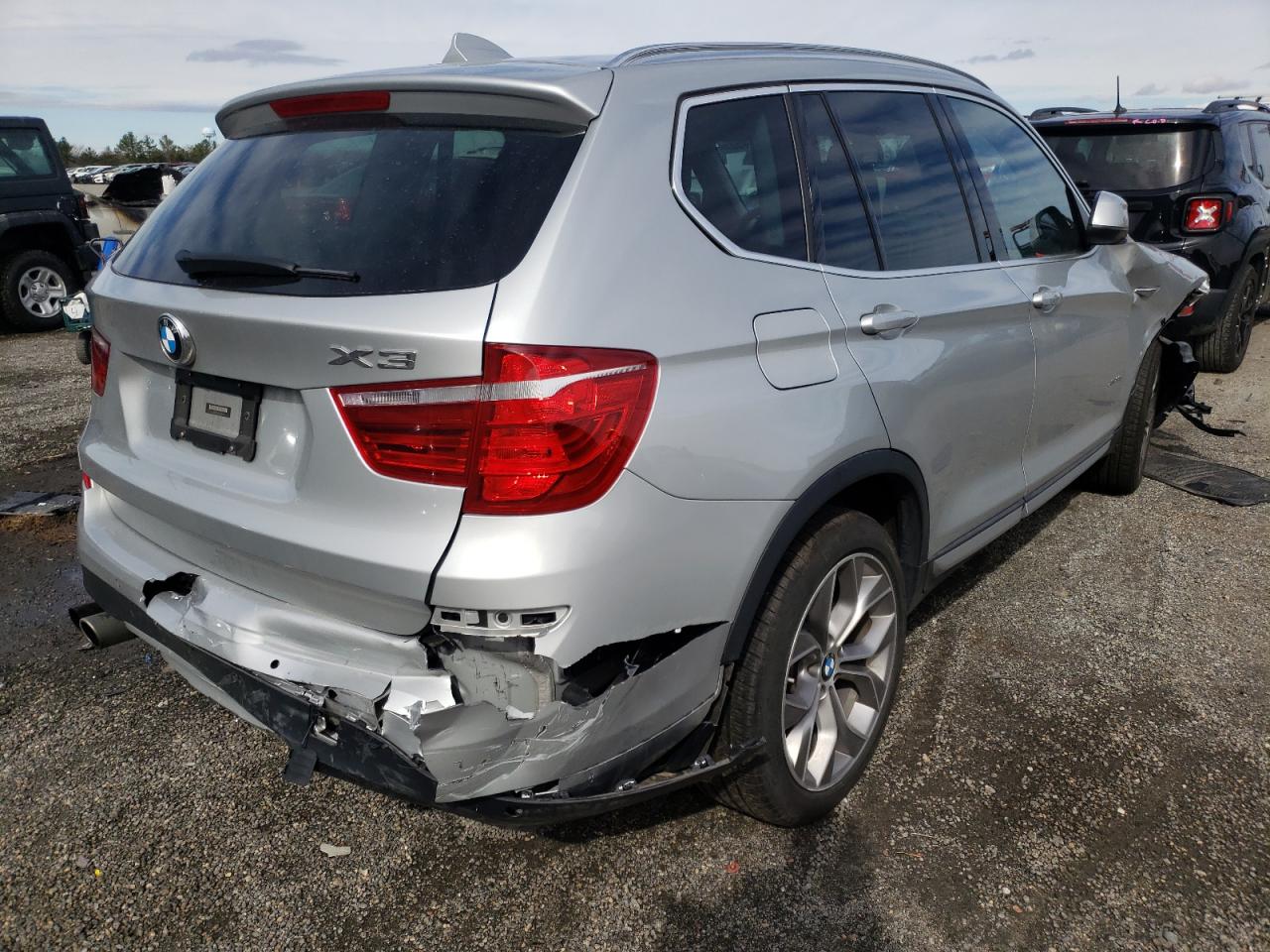 Photo 4 from auction – 2017 BMW X3 XDRIVE2 with VIN 5UXWX9C38H0W70633