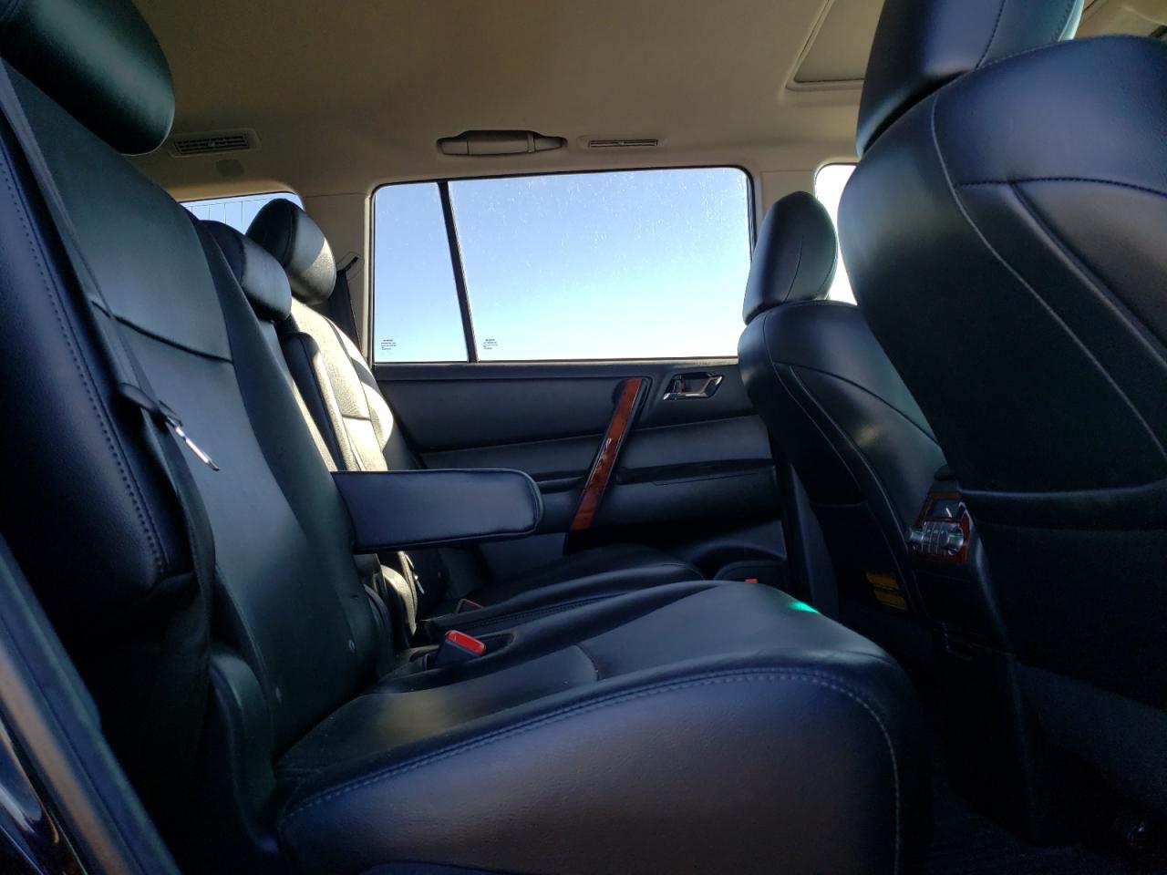 Photo 6 from auction – 2013 TOYOTA HIGHLANDER with VIN 5TDDK3EH7DS188336
