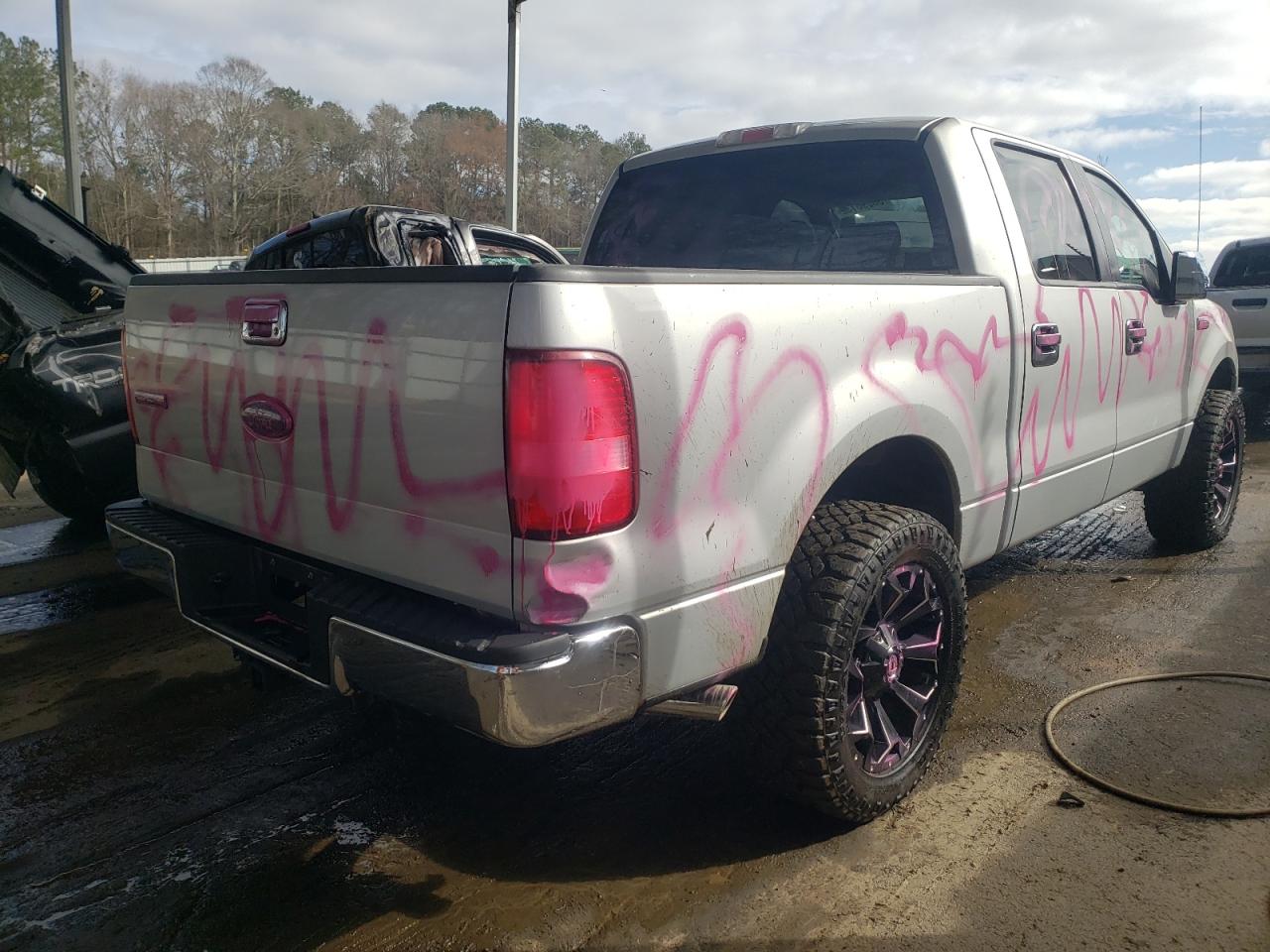 Photo 4 from auction – 2007 FORD F150 SUPER with VIN 1FTRW12W07KD36081