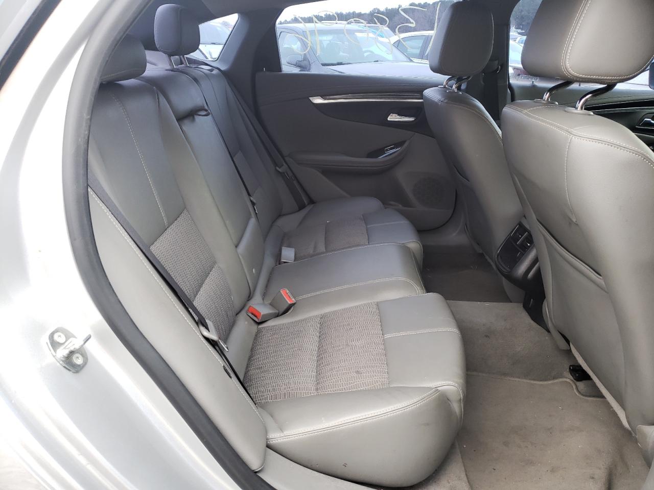 Photo 6 from auction – 2018 CHEVROLET IMPALA LT with VIN 2G1105S36J9120426