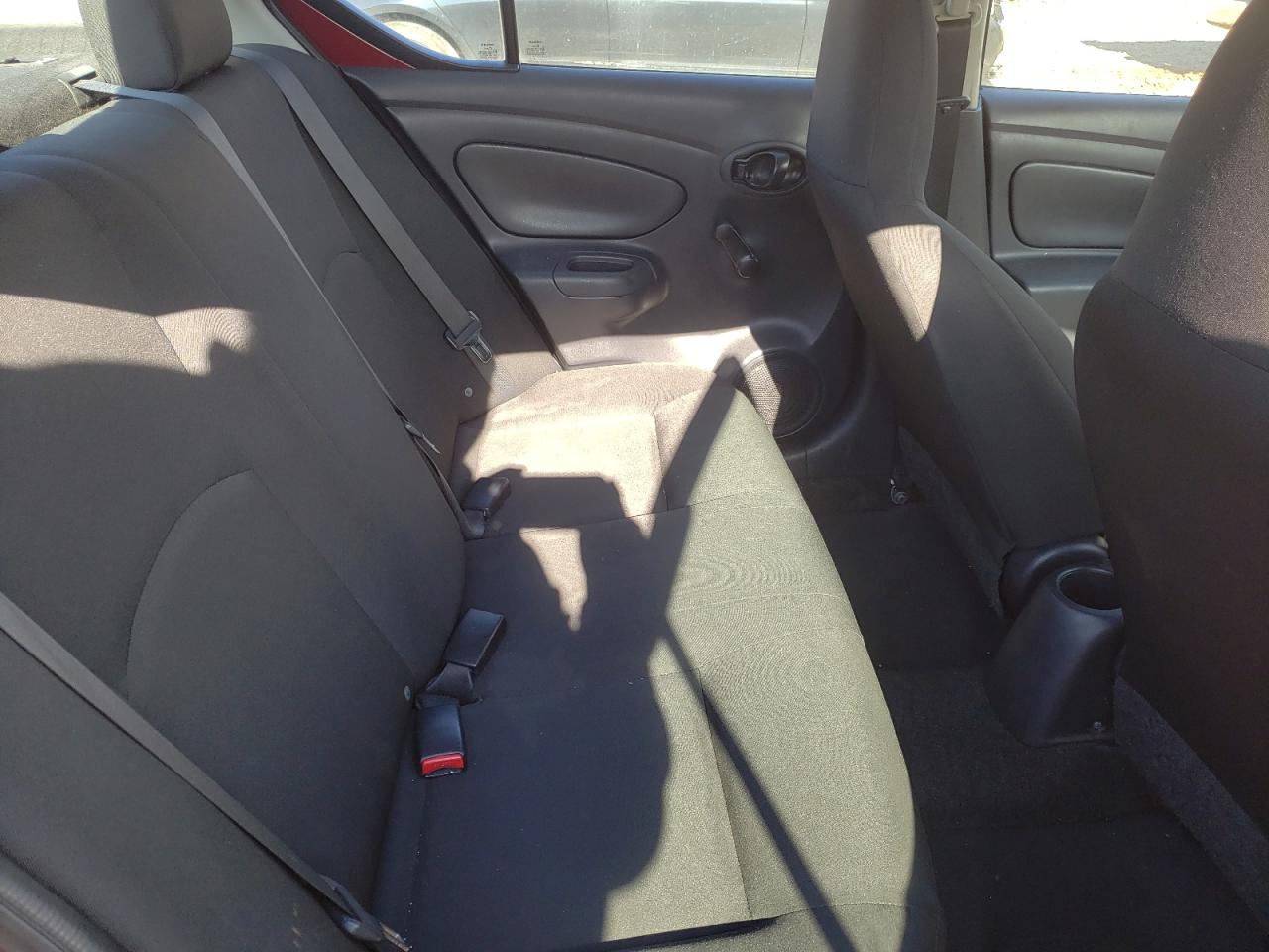 Photo 6 from auction – 2015 NISSAN VERSA S with VIN 3N1CN7AP5FL875091