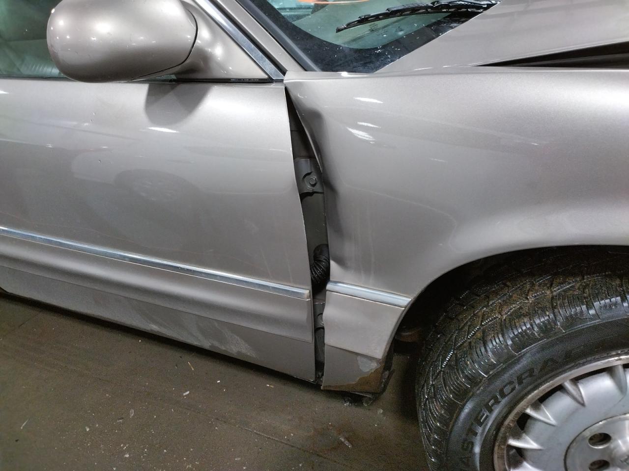 Photo 9 from auction – 2003 BUICK PARK AVENU with VIN 1G4CW54K934160827