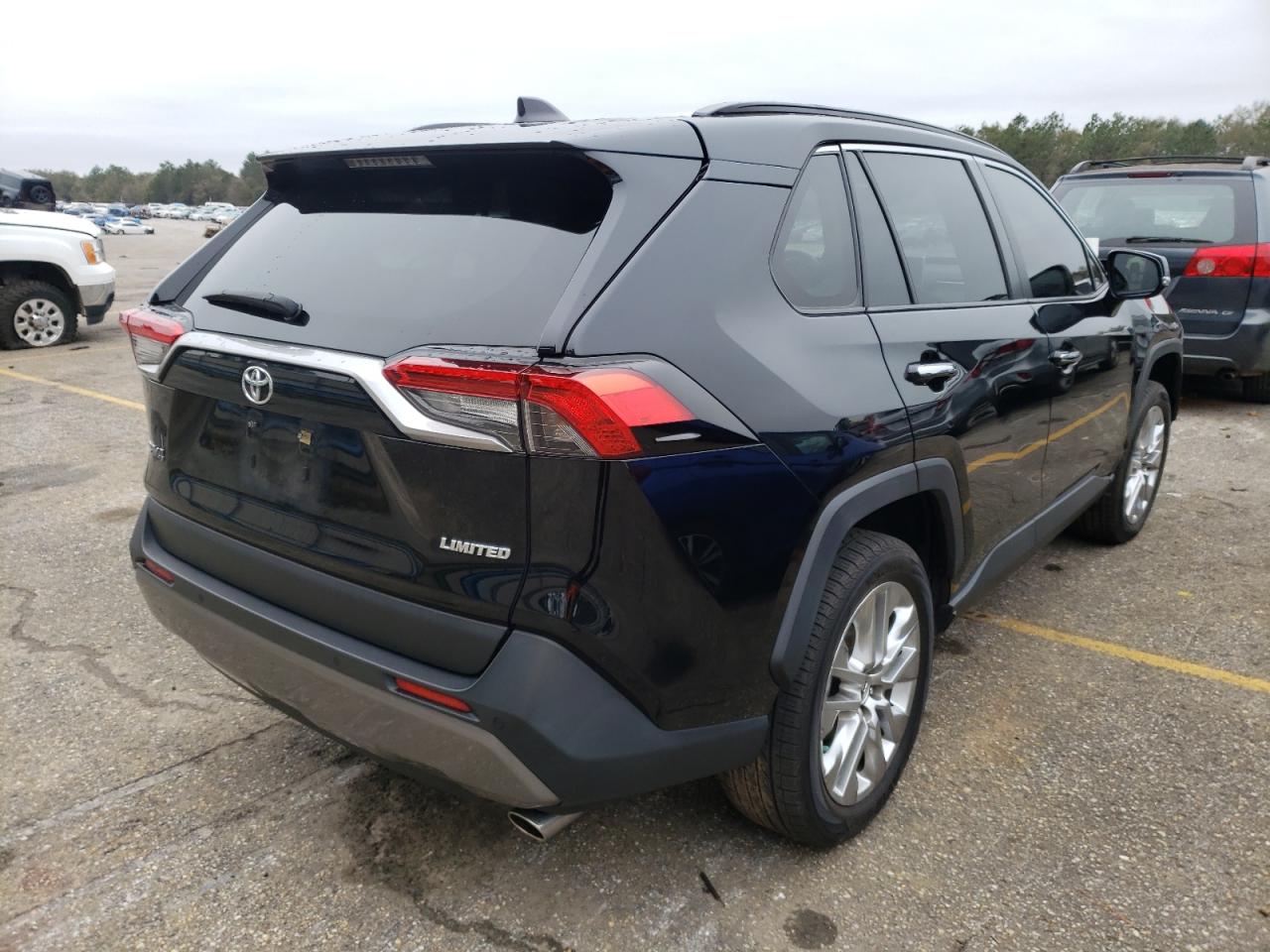 Photo 4 from auction – 2019 TOYOTA RAV4 LIMIT with VIN JTMY1RFV3KD026384