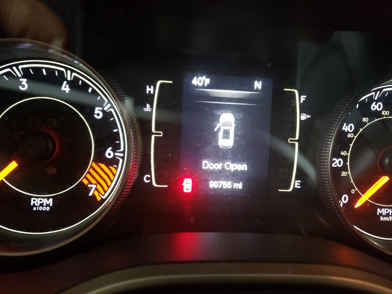 Photo 8 from auction – 2014 JEEP CHEROKEE L with VIN 1C4PJMCB5EW190530