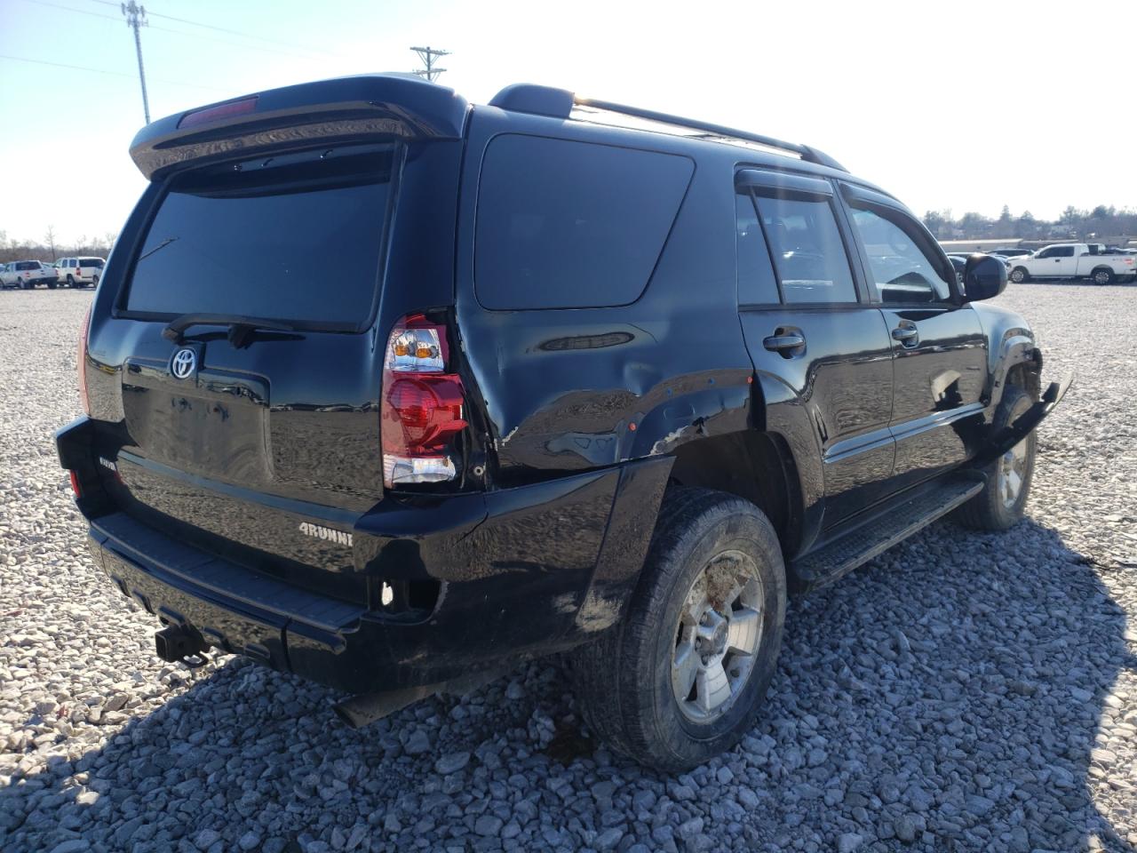 Photo 4 from auction – 2005 TOYOTA 4RUNNER SR with VIN JTEBU14R658039174