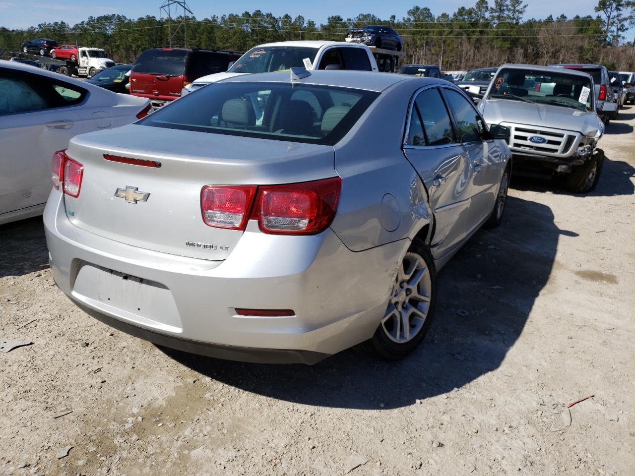 Photo 4 from auction – 2015 CHEVROLET MALIBU 1LT with VIN 1G11C5SL4FF276101