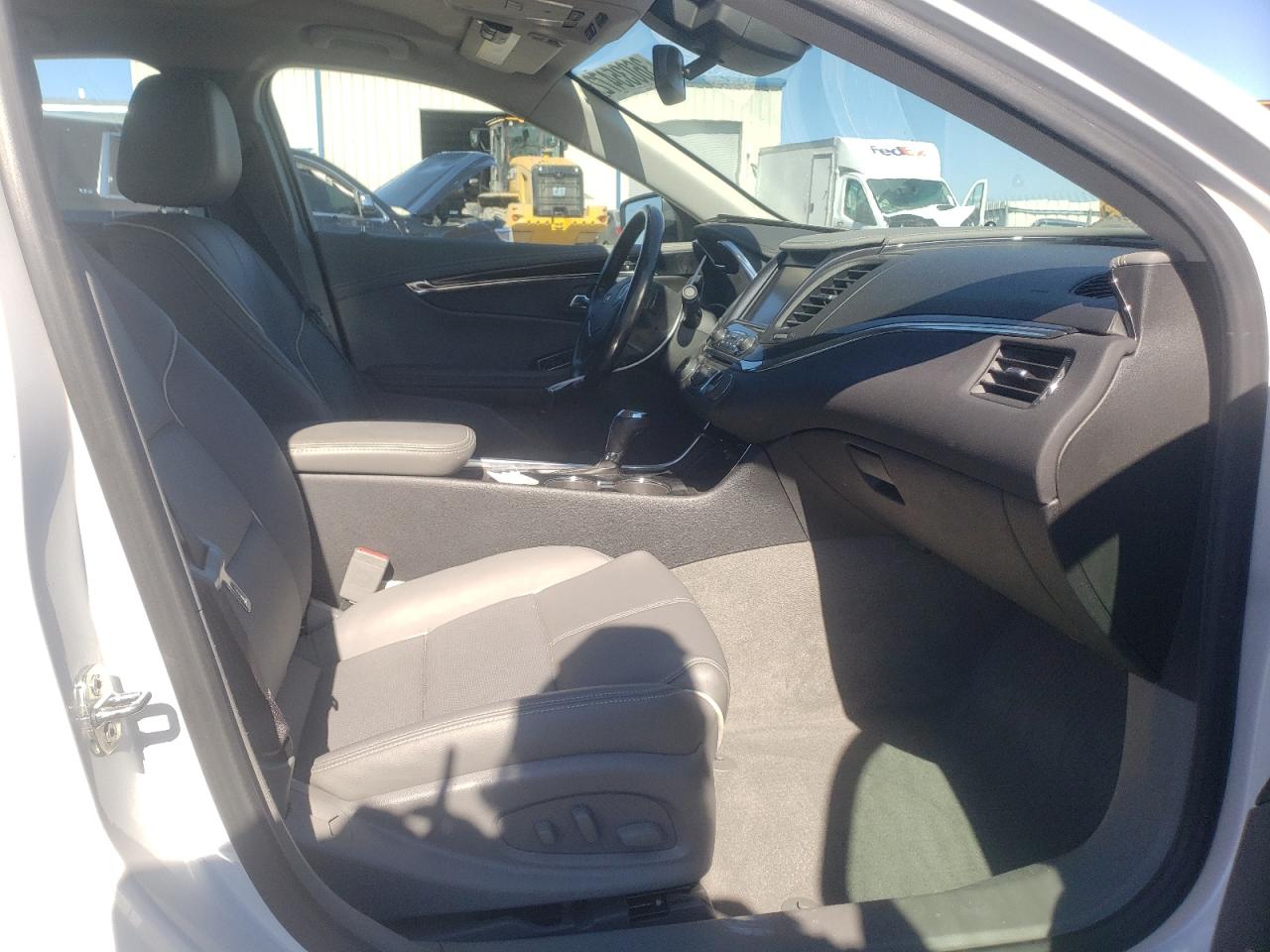 Photo 5 from auction – 2017 CHEVROLET IMPALA PRE with VIN 2G1145S38H9128235
