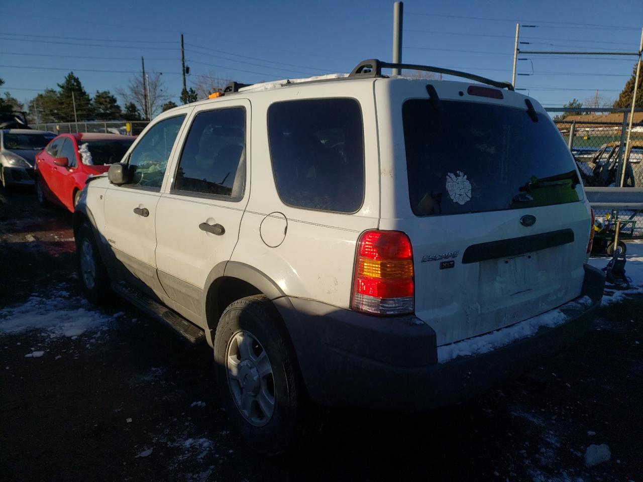 Photo 3 from auction – 2001 FORD ESCAPE XLT with VIN 1FMCU041X1KA95351
