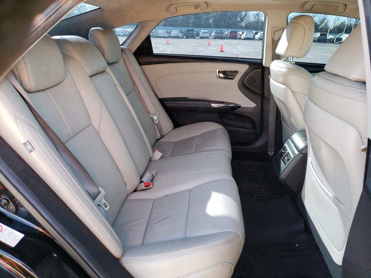 Photo 6 from auction – 2016 TOYOTA AVALON XLE with VIN 4T1BK1EB2GU221228