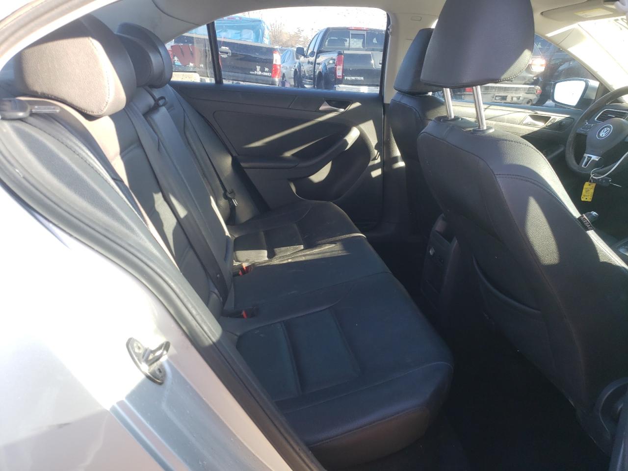 Photo 6 from auction – 2012 VOLKSWAGEN JETTA SE with VIN 3VWDP7AJ7CM341715
