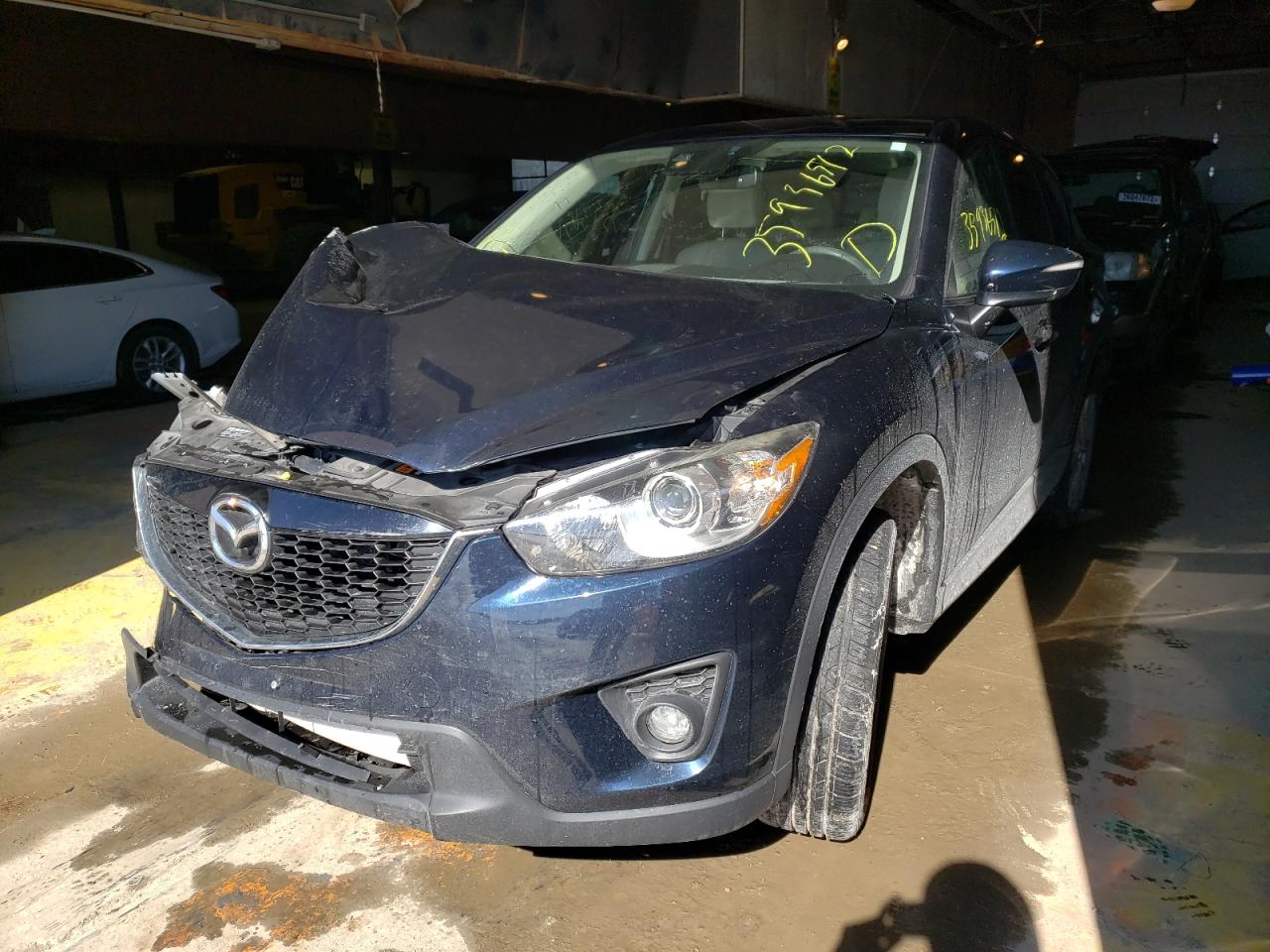 Photo 2 from auction – 2015 MAZDA CX-5 GT with VIN JM3KE4DY9F0499964