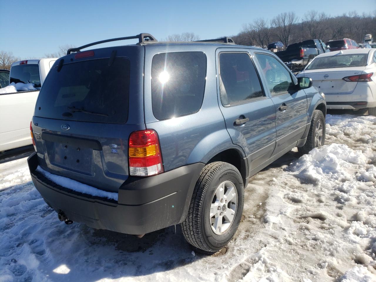 Photo 4 from auction – 2005 FORD ESCAPE XLT with VIN 1FMCU93135KA45399