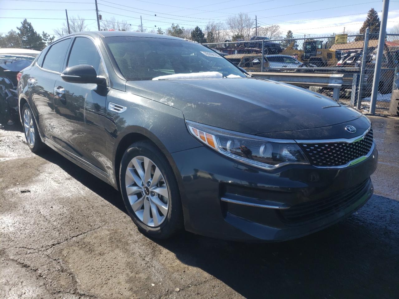 KIA OPTIMA EX 2016 with VIN 5XXGU4L35GG119591 - Photo from auction
